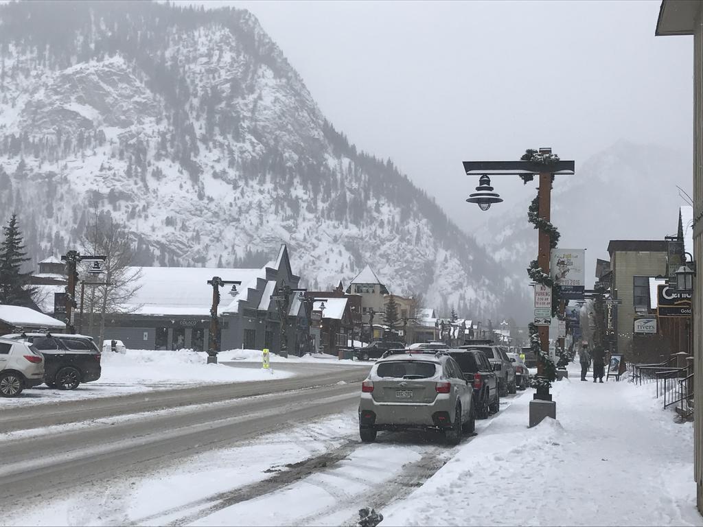 Snowshoe Motel Frisco Buitenkant foto
